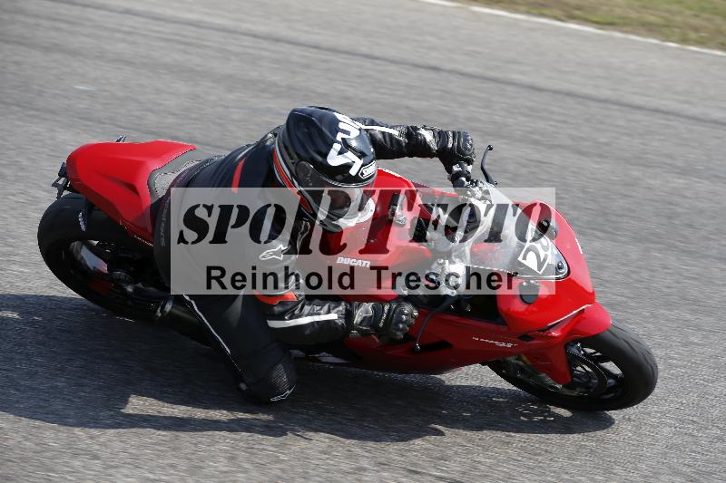 /Archiv-2025/49 26.08.2025 Cornu Master School ADR/blau-bleu/28